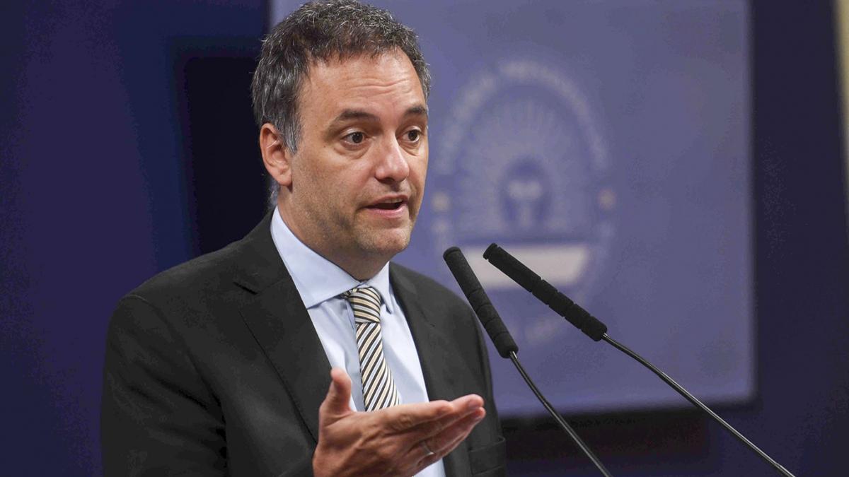 Adorni dijo que el Gobierno “jamás puso en discusión” coparticipar el impuesto PAIS