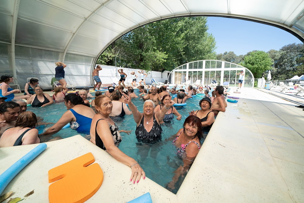 Moreno continúa el Programa Bienestar +50