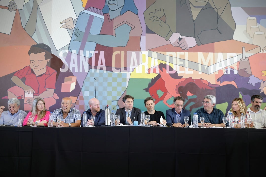 Kicillof se reunio con empresarios del sector turístico y productivo de Mar Chiquita