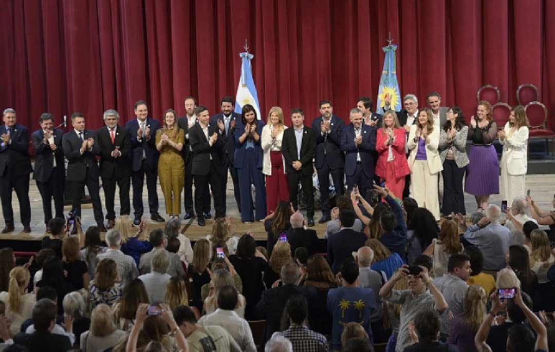 Ministros bonaerenses rechazaron “el ajuste sobre los trabajadores y los jubilados”