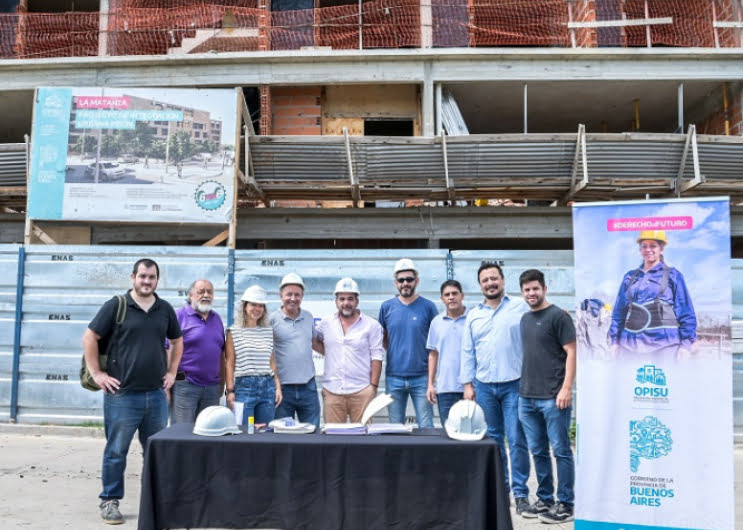 La Provincia comenzó obras de urbanización en barrios de San Martín y La Matanza