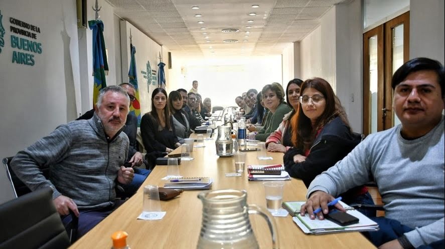 Provincia y estatales se reunieron por las paritarias: ¿Se vienen revisiones mensuales de salarios?