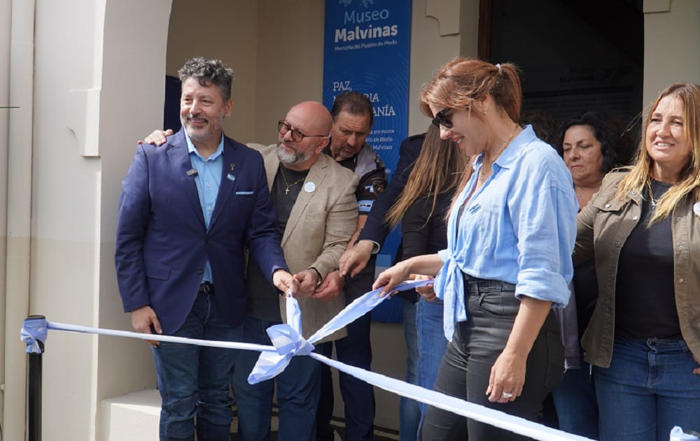 Menéndez Inauguró el Museo Malvinas en Merlo