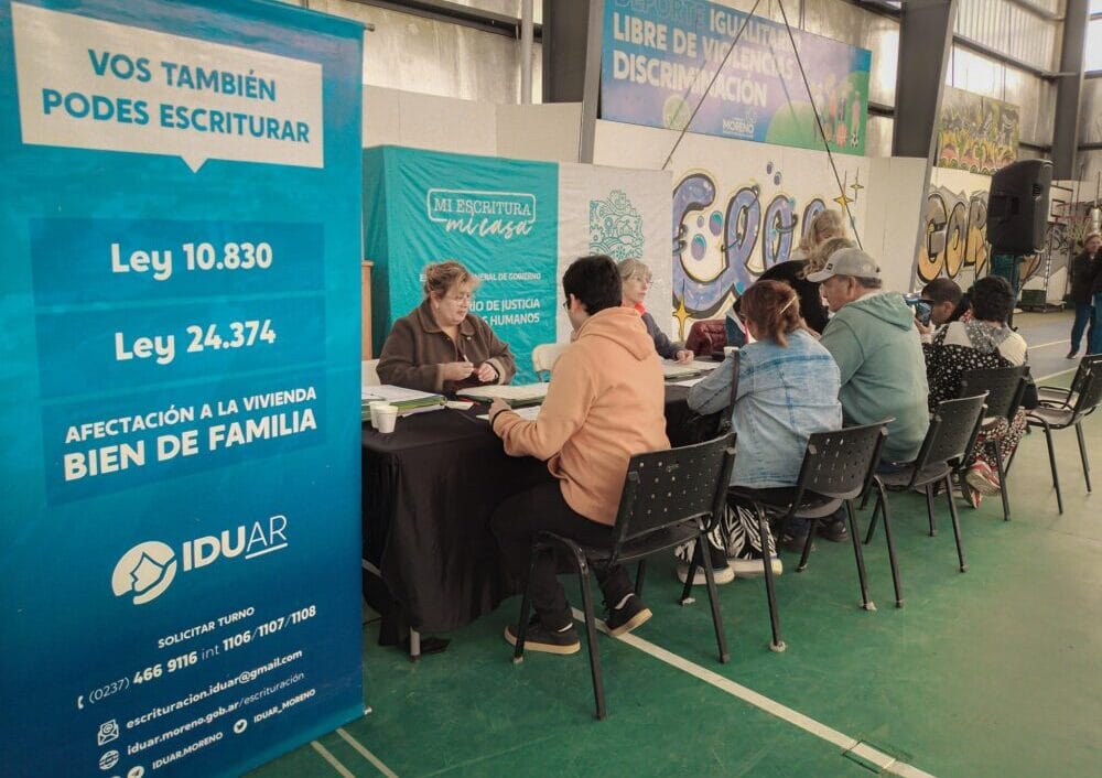 Seguridad jurídica: Más de 160 familias firmaron sus escrituras