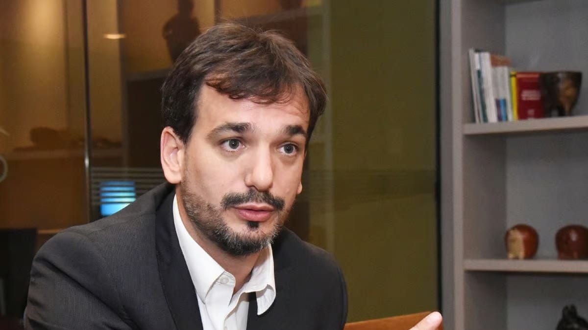 Sebastián Galmarini: “¿Javier Milei cumplirá su promesa de cortarse los dos brazos?”