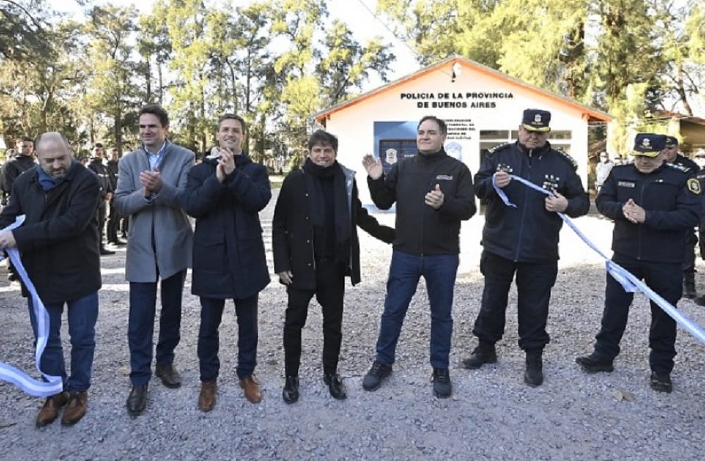 Kicillof inauguró las nuevas instalaciones de la Fuerza Barrial de Aproximación en San Vicente