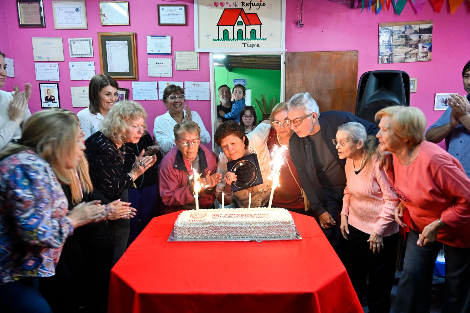 Julio Zamora acompañó el 35° aniversario del Centro de Jubilados y Pensionados “Mi Refugio” en El Talar
