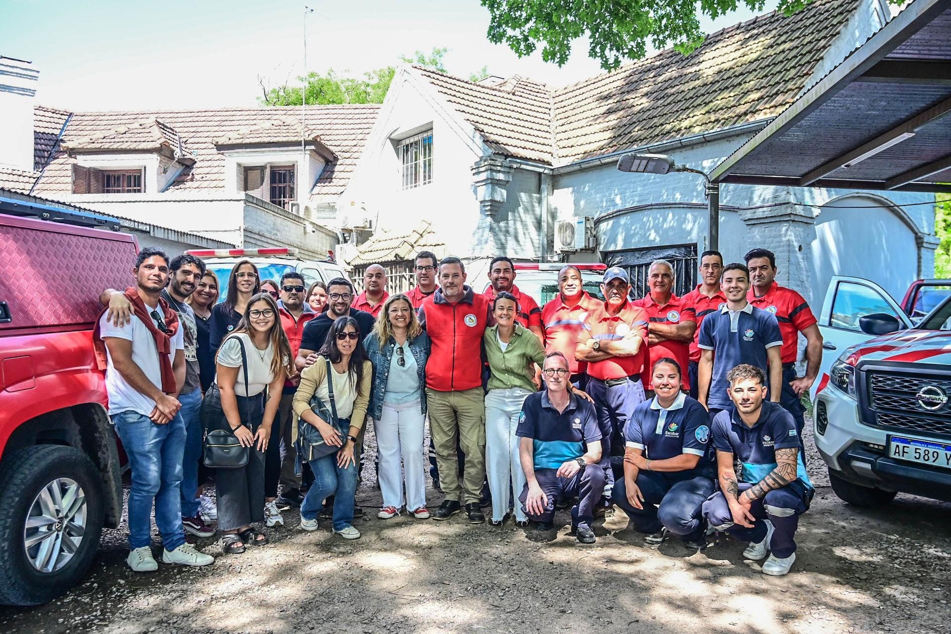 Verónica Sabena recorrió servicios de guardia y felicitó a trabajadores en su día