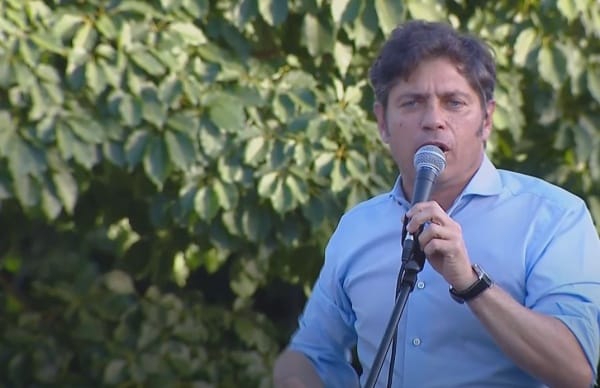 Kicillof encabezó un acto en La Plata y se puso al frente de la construcción de una coalición política para enfrentar a Milei