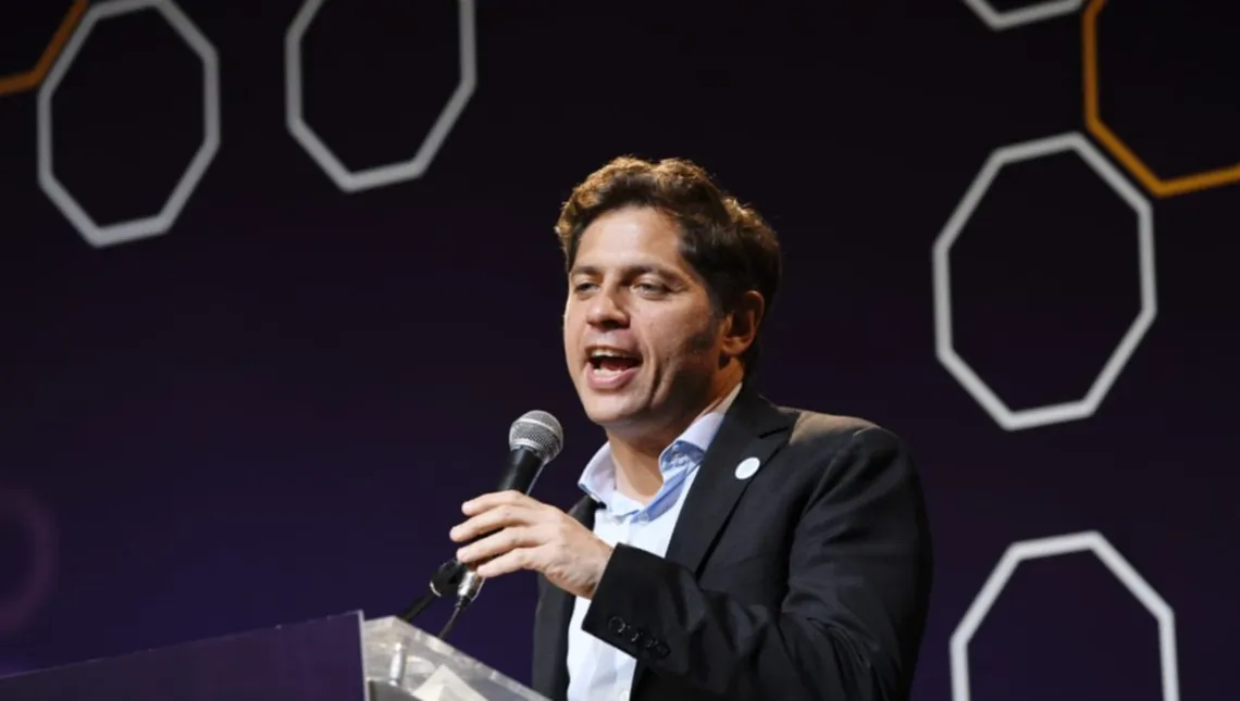 Axel Kicillof en San Martín :  “Milei hizo un desastre”