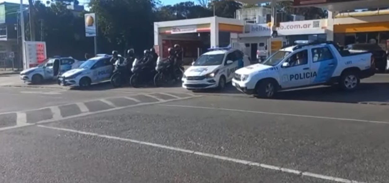 Rebelión policial con olor a “politiqueria”, echaron a 18 policías de la Bonaerense